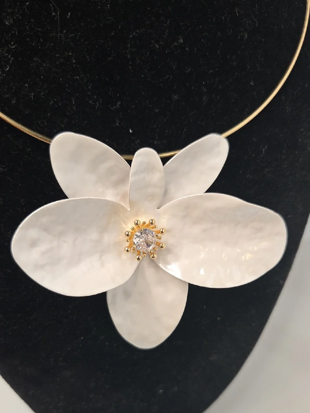 🤍▪️Piper K▪️ Cubic Zorconia Elegant White Flower Collar Choker  Orchid Necklace